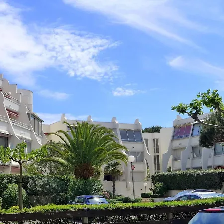 Appartement Aurore-3 *